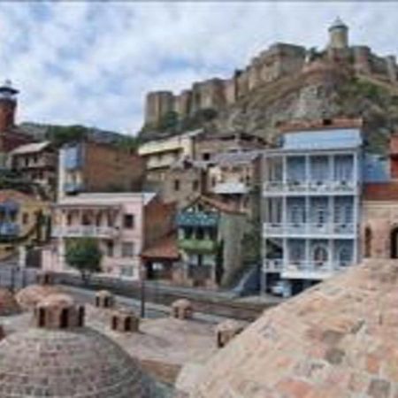 Baazovi 17 Apartment Tbilisi Ngoại thất bức ảnh