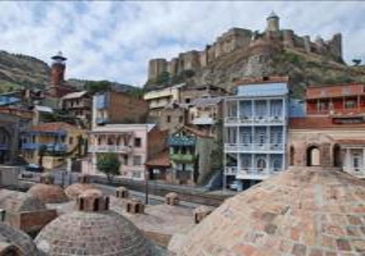 Baazovi 17 Apartment Tbilisi Ngoại thất bức ảnh